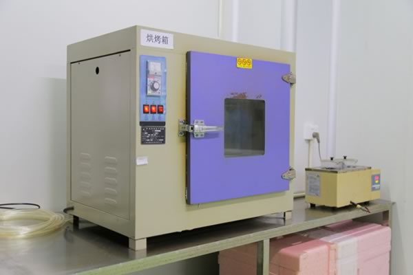 High temperature oven is for high temperature resistance test